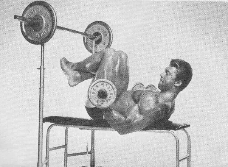 Larry Scott Workout Review - Flat Bench Dumbbell Curl